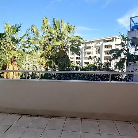 Marine Les Pins 公寓 *